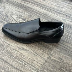 Mens dress shoe